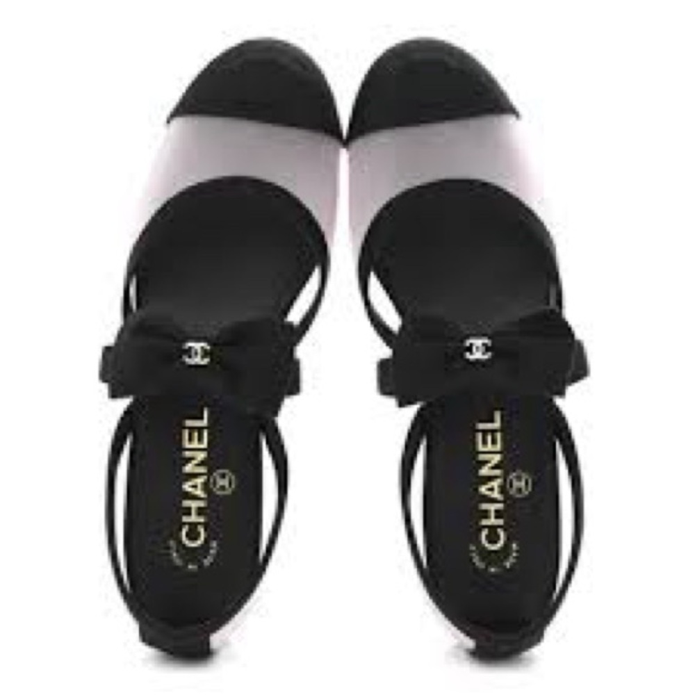 CHANEL Mesh Black and white Bow Flats